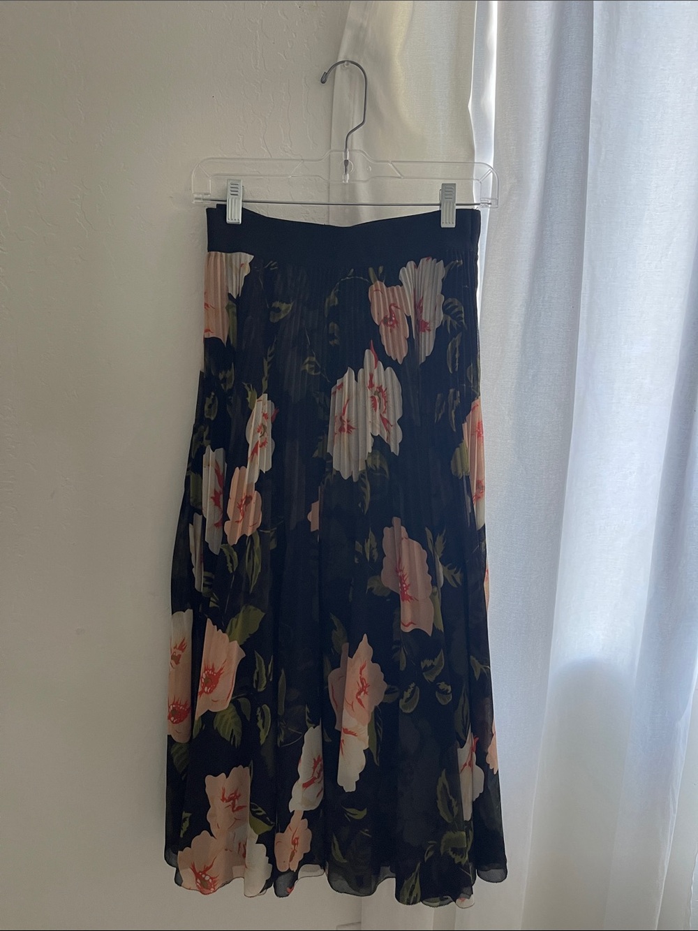 Aritzia Pleated Maxi Skirt with Pink Floral Print